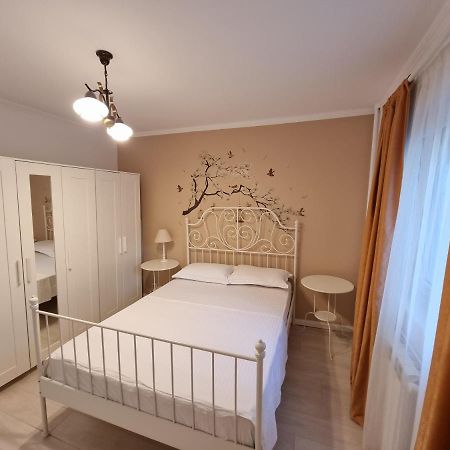 Apartments In The Aviatiei Area On 부쿠레슈티 외부 사진