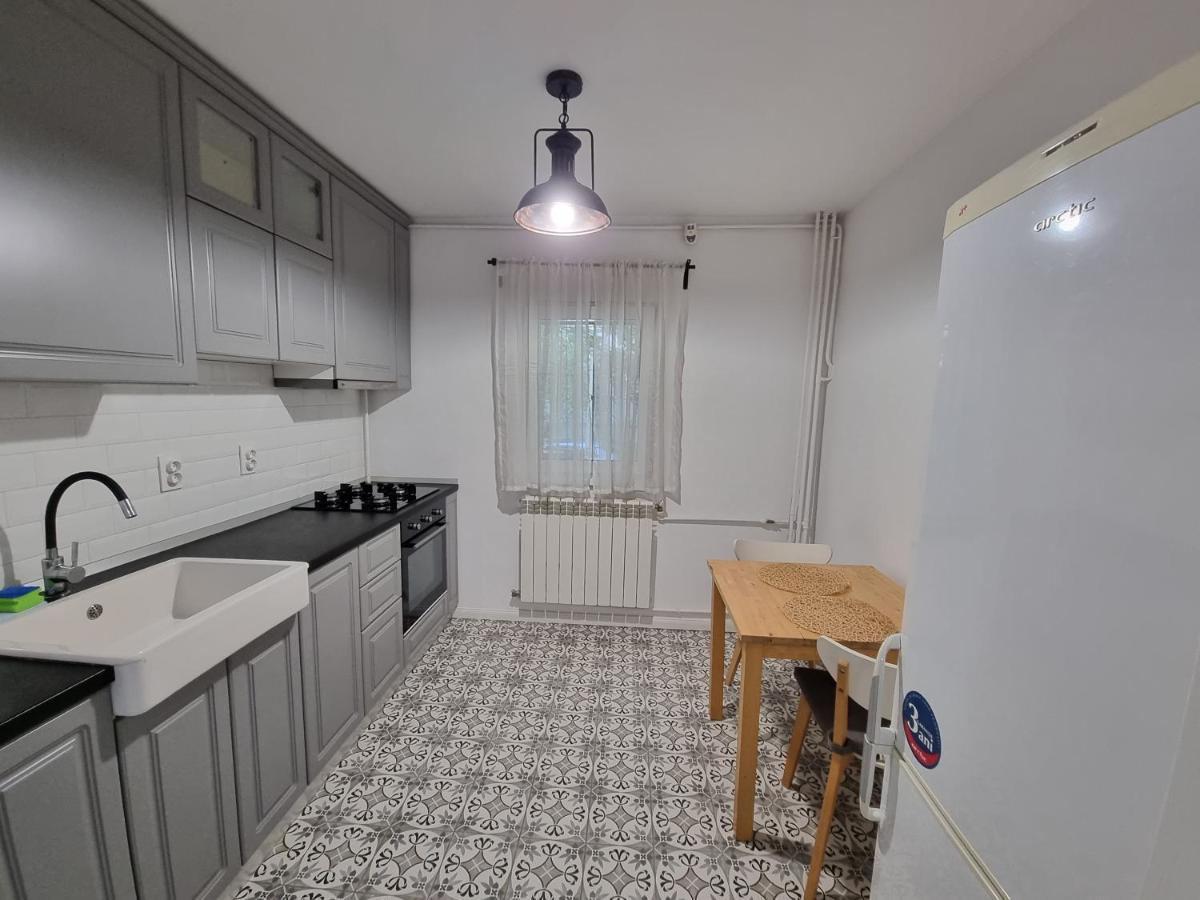 Apartments In The Aviatiei Area On 부쿠레슈티 외부 사진